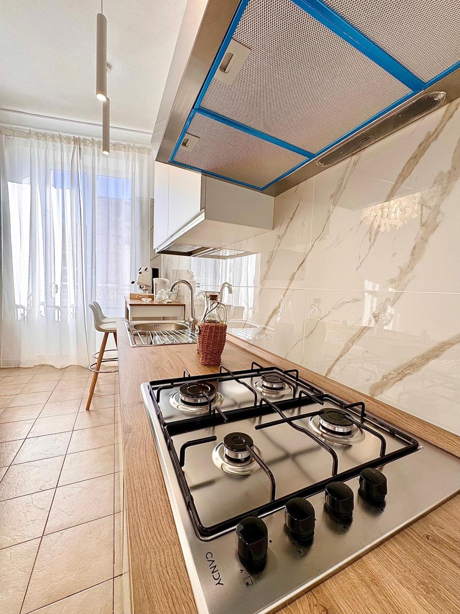 Galasso Apartments Неаполь Экстерьер фото