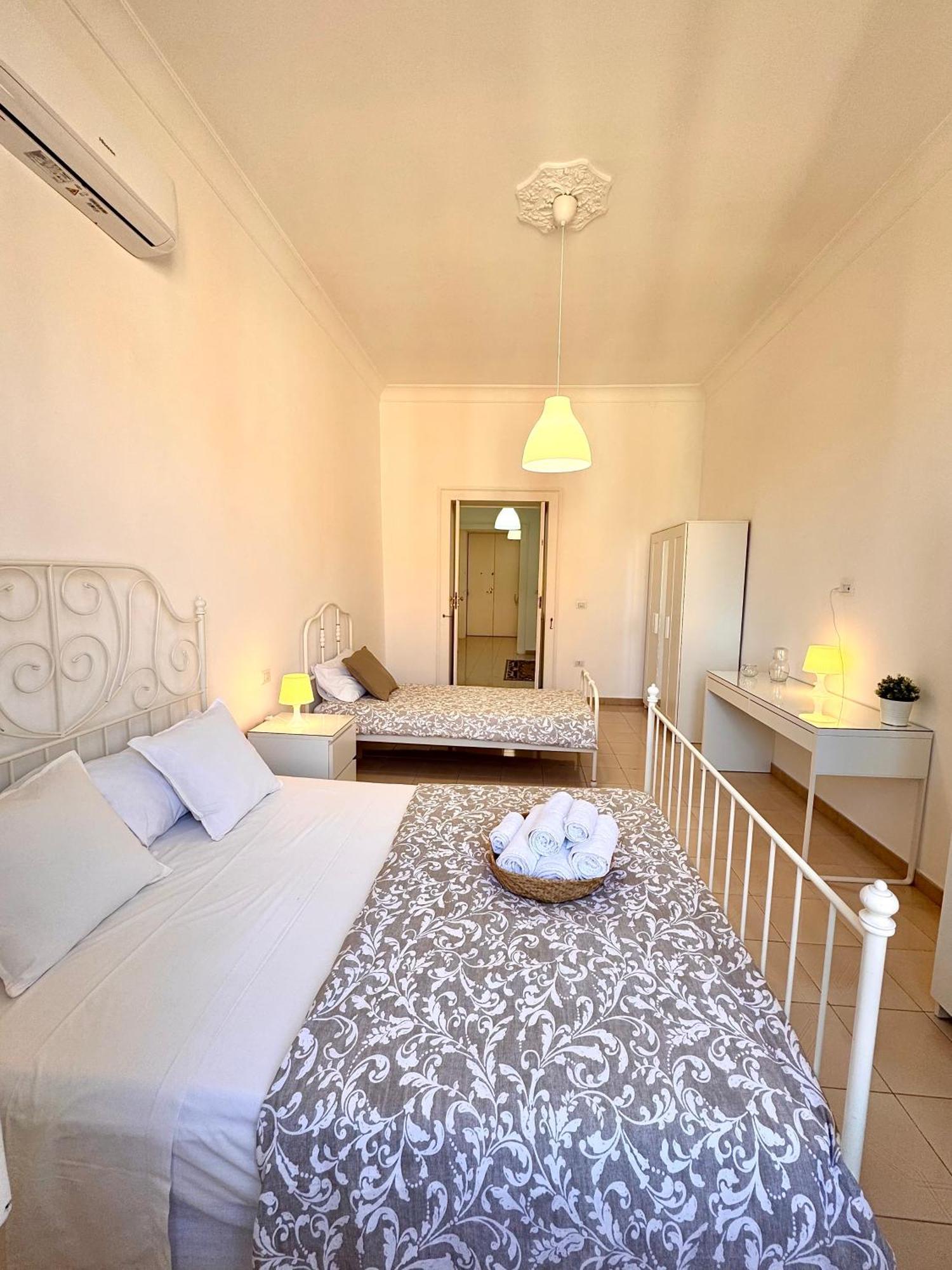 Galasso Apartments Неаполь Экстерьер фото