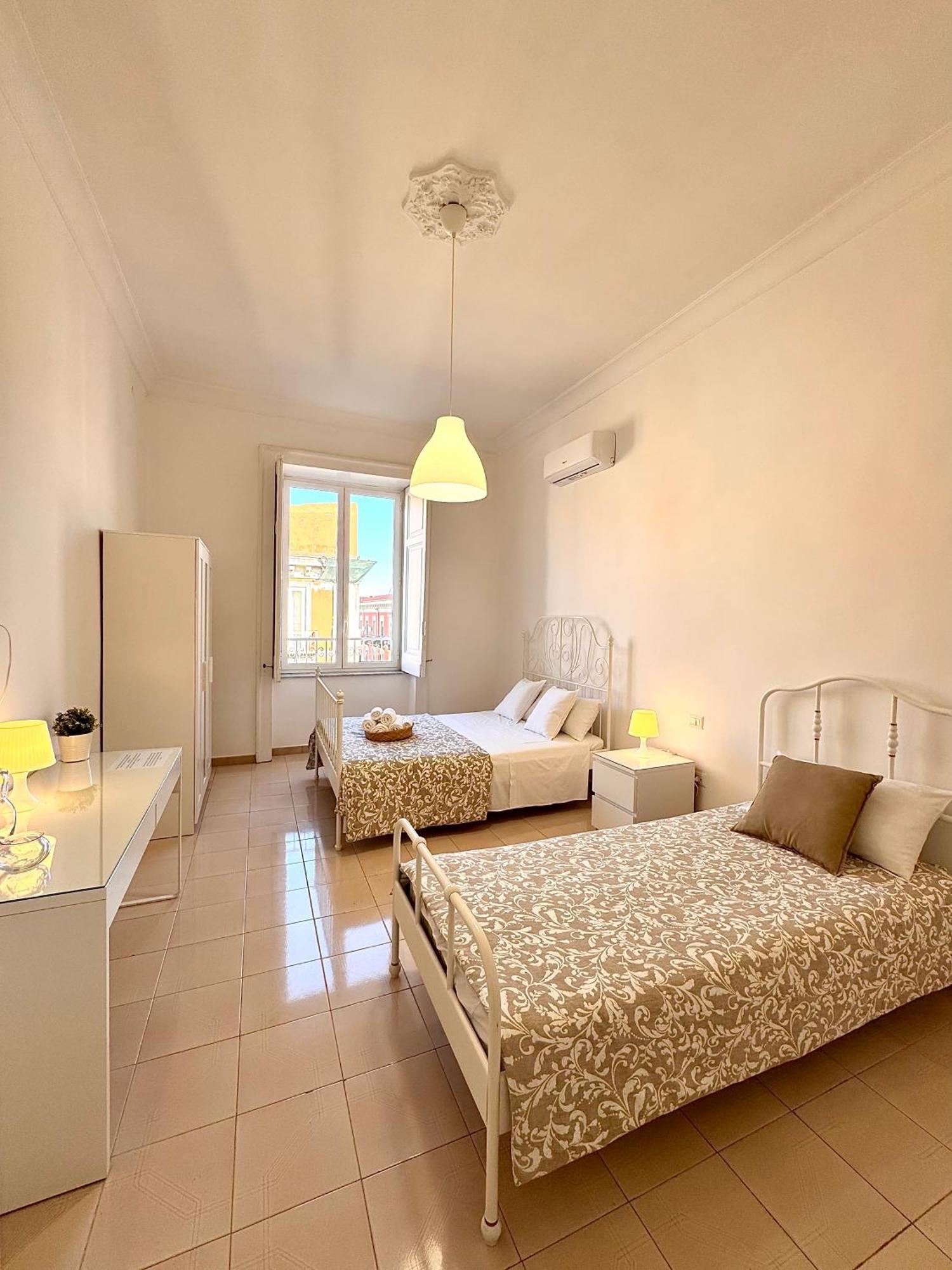 Galasso Apartments Неаполь Экстерьер фото