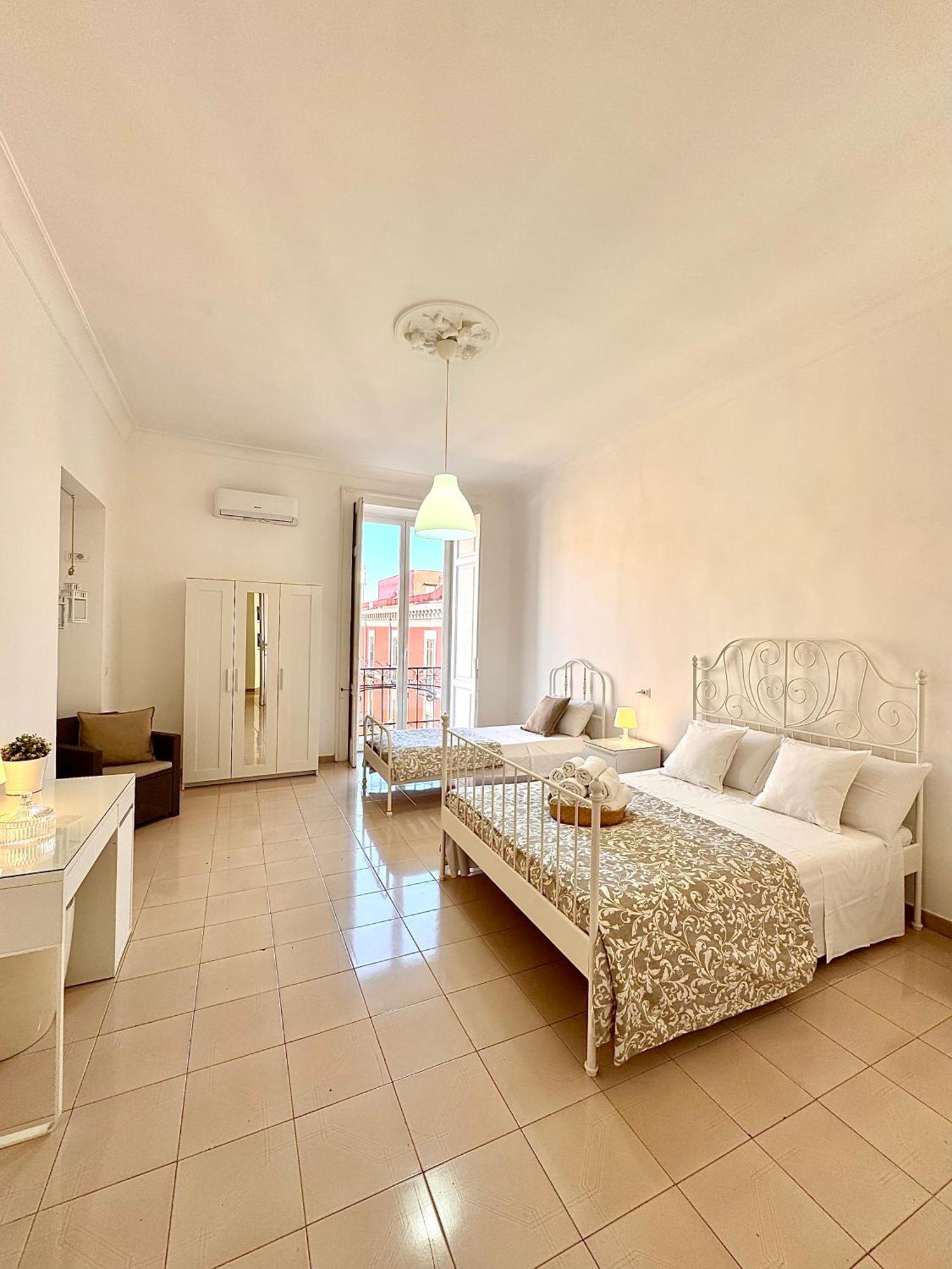 Galasso Apartments Неаполь Экстерьер фото