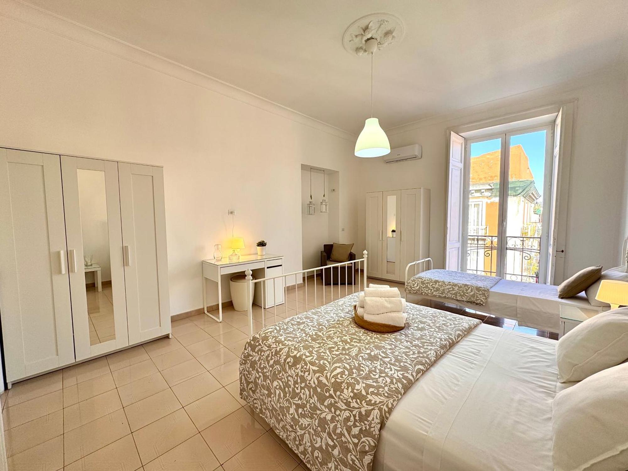 Galasso Apartments Неаполь Экстерьер фото