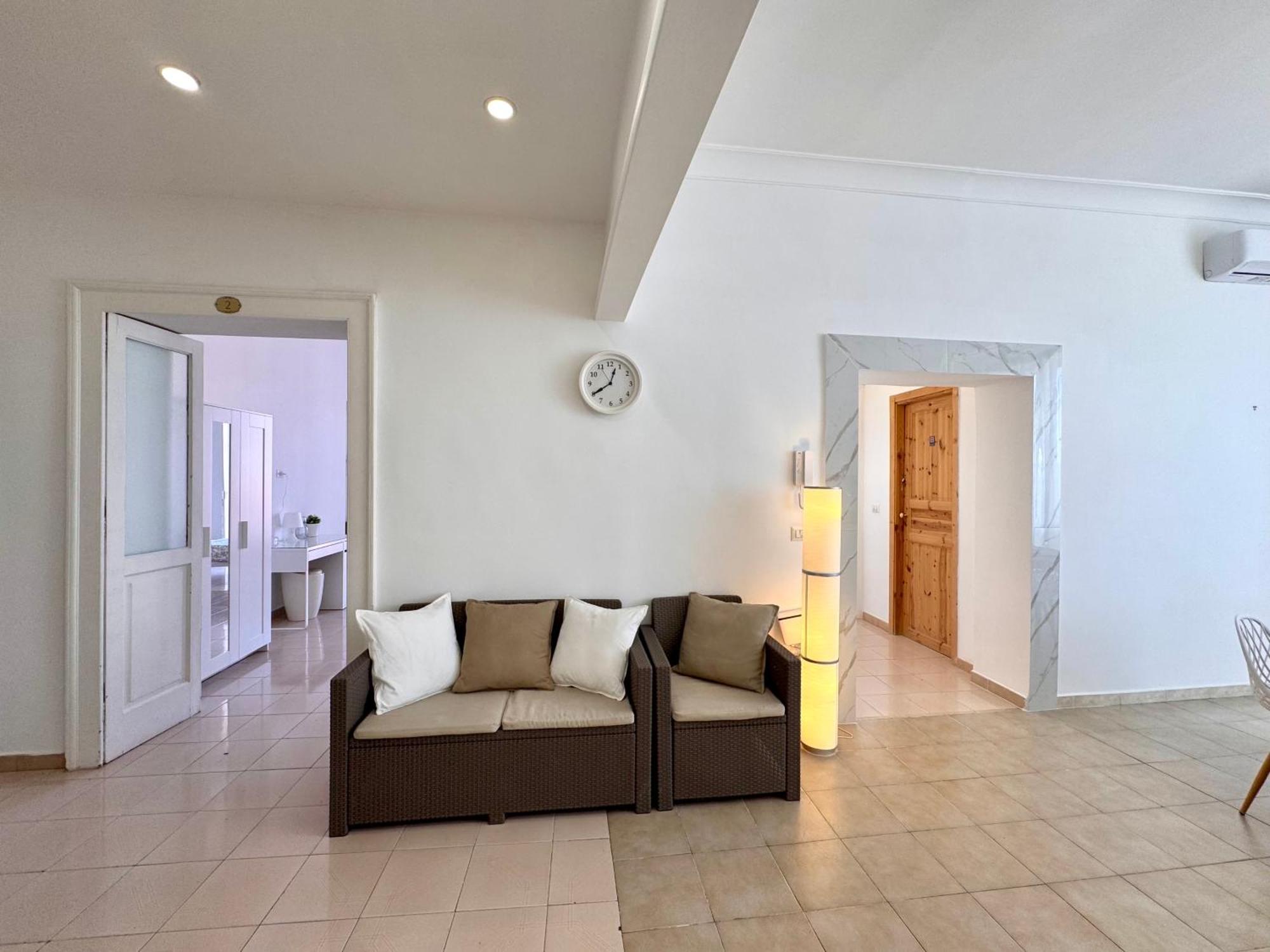 Galasso Apartments Неаполь Экстерьер фото